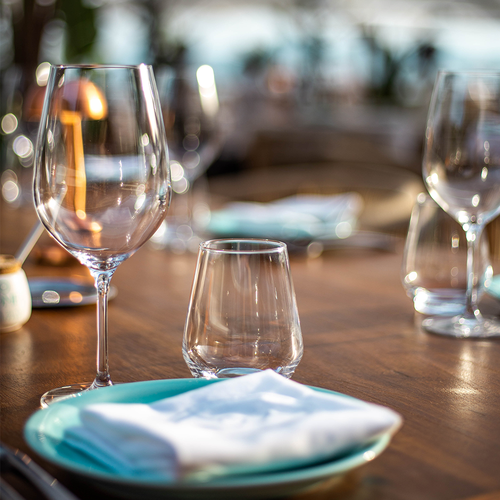 restaurant - gastronomie - gastronomy - terrasse - french riviera - côte d'azur
